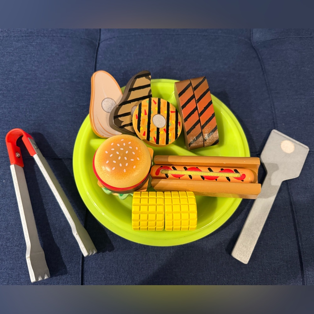 Melissa & Doug Play Food Set - Wooden Grill and Serve BBQ Set